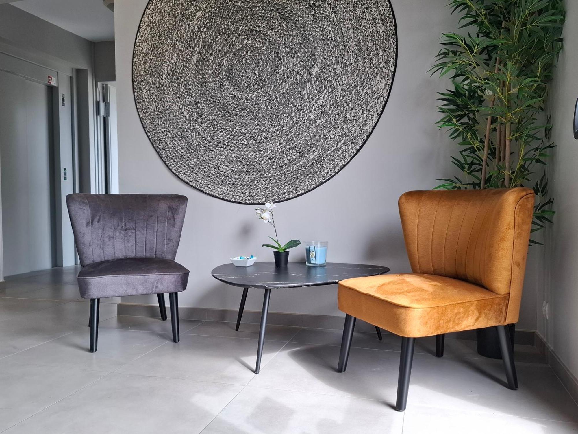 Hotel Le Saint Vincent Lyon Sud Vourles Esterno foto